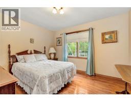1156 Concession Rd 2 N - 18