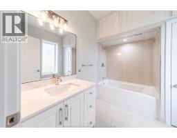 18 CLARK STREET East - 20