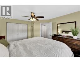 1680 CALDERWOOD - 15
