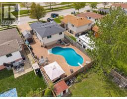 1680 CALDERWOOD - 37