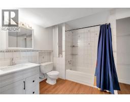 1042 BROOKVIEW CRESCENT - 22
