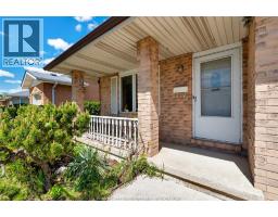 1042 BROOKVIEW CRESCENT - 3