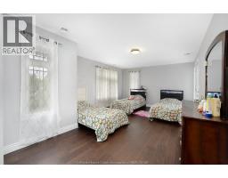 300 SHOREVIEW CIRCLE - 38