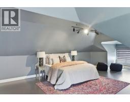 557 MOY AVE - 21