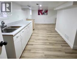 1126 LOUIS AVENUE - 28
