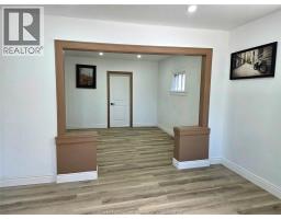 1126 LOUIS AVENUE - 7