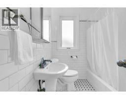 3736 VAUGHAN - 18