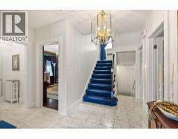 2203 VICTORIA - 5