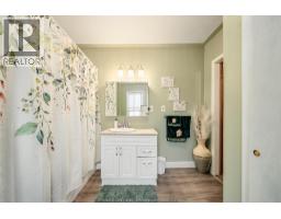 8 SARAH STREET - 21