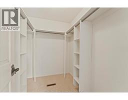 3696 Huntington AVENUE - 22