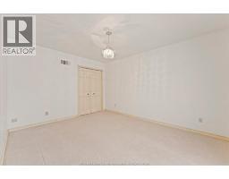3696 Huntington AVENUE - 24