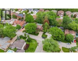 3696 Huntington AVENUE - 39