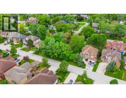 3696 Huntington AVENUE - 43