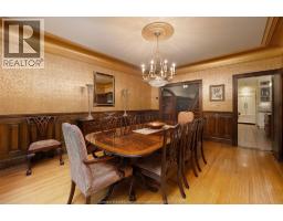 2032 WILLISTEAD CRESCENT - 20