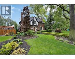 2032 WILLISTEAD CRESCENT - 3