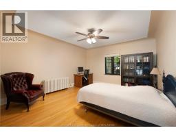 2032 WILLISTEAD CRESCENT - 30
