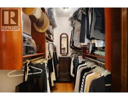2032 WILLISTEAD CRESCENT - 33