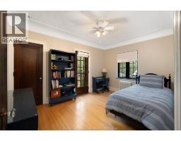 2032 WILLISTEAD CRESCENT - 37