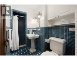 2032 WILLISTEAD CRESCENT - 38