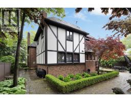 2032 WILLISTEAD CRESCENT - 8