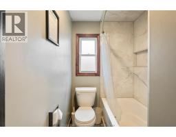 2228 Elsmere AVENUE - 28