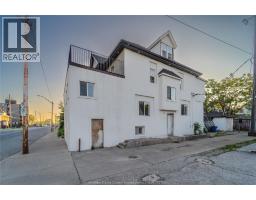 430 WYANDOTTE STREET West - 7