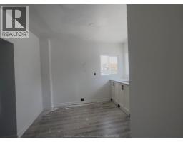 430 WYANDOTTE STREET West - 8
