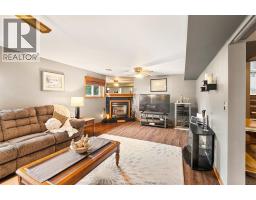 42 William AVENUE - 22
