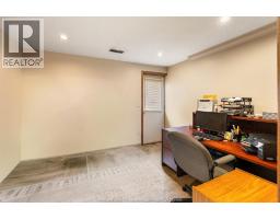 42 William AVENUE - 32