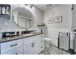 411 ROSEWOOD DRIVE - 21