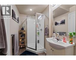 549 CLOVER - 27
