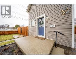 203 SHELDON AVENUE - 3