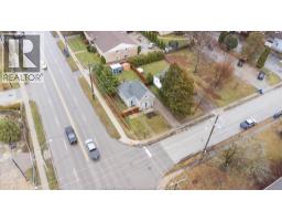 203 SHELDON AVENUE - 32