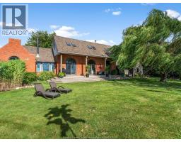 266 EAST BEACH ROAD - 44