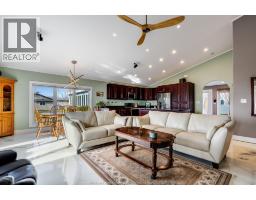 952 Hiawatha Beach - 14