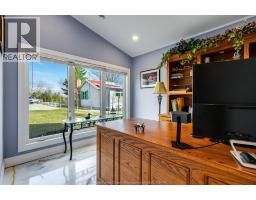 952 Hiawatha Beach - 26