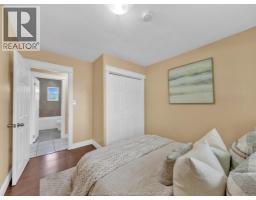 1583 FERNDALE AVENUE - 16