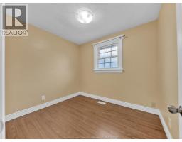 1583 FERNDALE AVENUE - 17