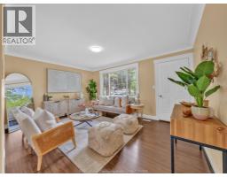 1583 FERNDALE AVENUE - 2