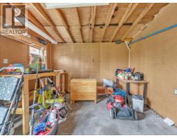 1583 FERNDALE AVENUE - 20