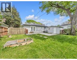 1583 FERNDALE AVENUE - 23