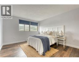 380 PELISSIER STREET UnitNo. 2103 - 19