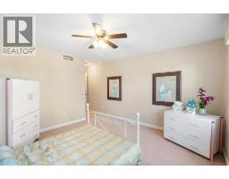 11827 BOULDER CRESCENT - 5