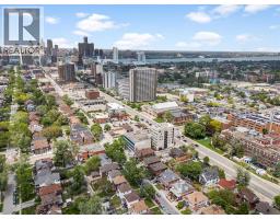 1046-1048 Pelissier - 34