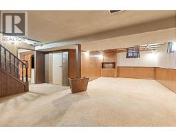 3833 VAUGHAN - 15