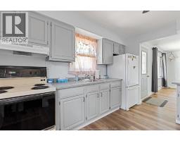 3833 VAUGHAN - 7