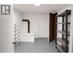 2429 HOWARD AVENUE - 16