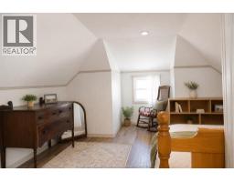 2429 HOWARD AVENUE - 8