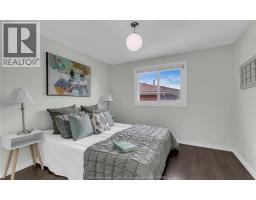 386 WOODRIDGE - 16