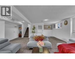 386 WOODRIDGE - 22